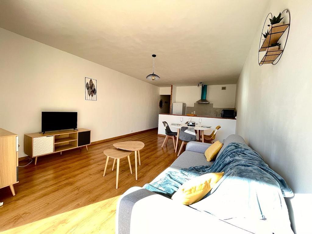 U061 - Grand Studio Renove - Vue Montagne Greolieres Exterior photo